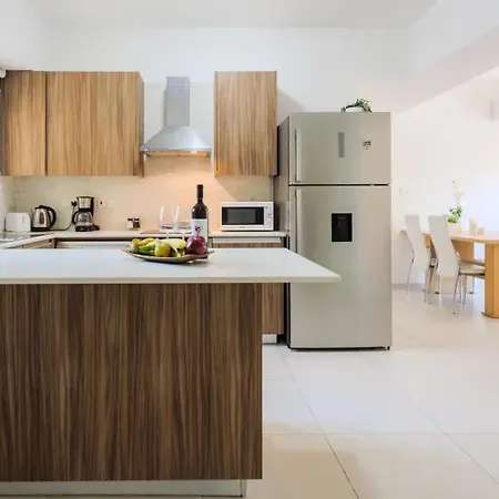 דירה Luxury 2br 1 Min To *
